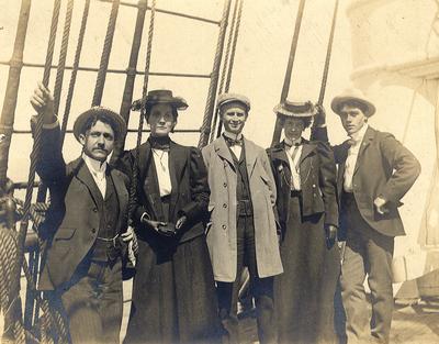 Gaisberg (L) and Joseph Sanders (C) aboard the SS Umbria en-route to Liverpool, July 1898Copyright: EMI Group Archive Trust
